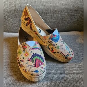 Euphoria slip on shoes